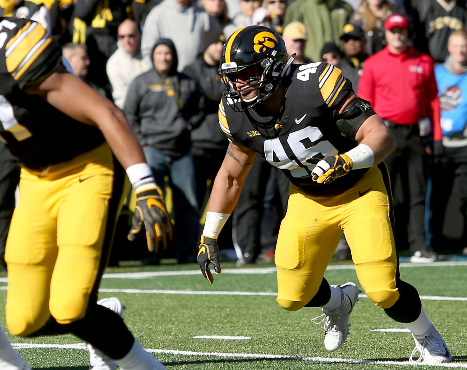 102018-Iowa-football-players-005